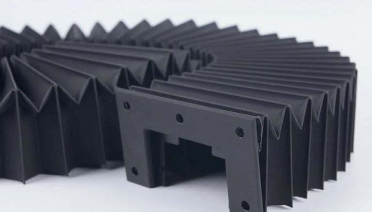 Гофрозащита от компании ХЕННЛИХ: надежное решение для защиты кабелей и шлангов