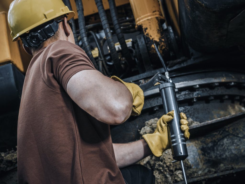 Поломки спецтехники: основные неисправности и запчасти для самостоятельного ремонта